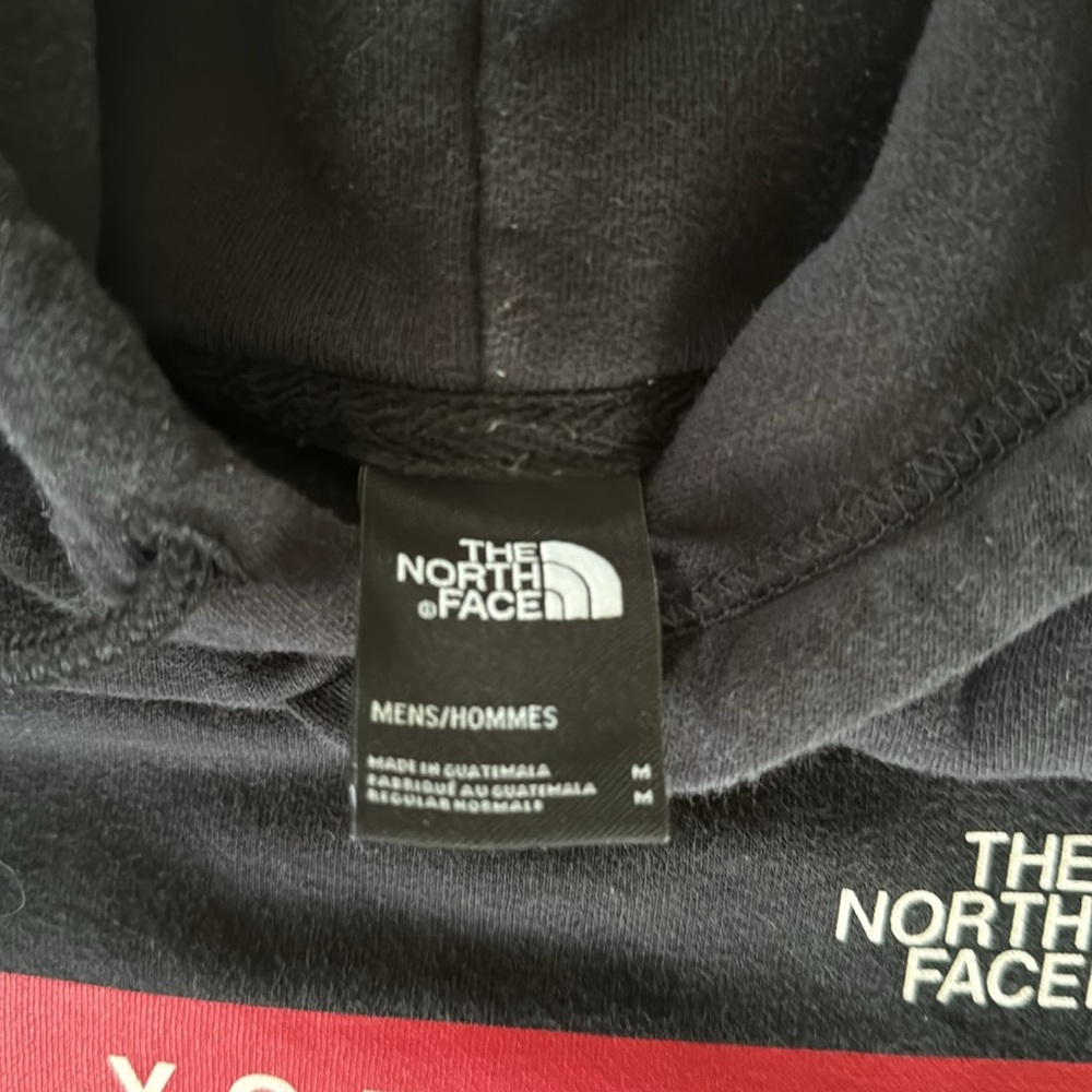 🔥🔥🔥Hoodie North Face exclusive New York City size Medium 🔥🔥🔥 - Picture 3 of 4
